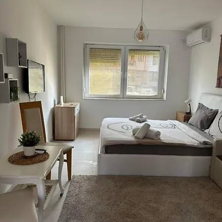 Li-sa Apartment *